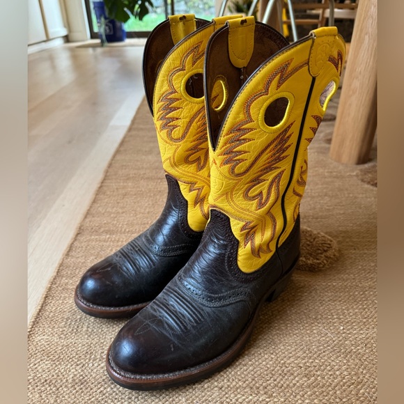 Like New Genuine Leather Ariat Western Boots Men’s size 8.5 in Yellow + Brown - Picture 6 of 11